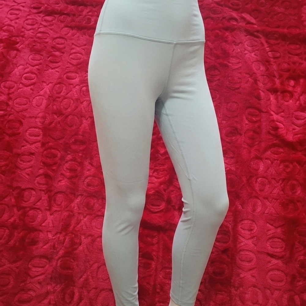 All in Motion Women's Light Gray Leggings